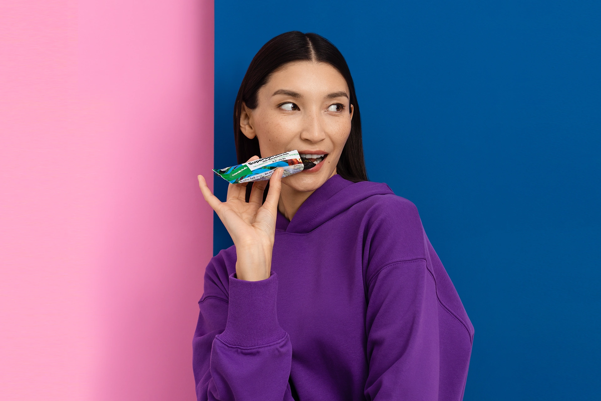 Super baretta con Spirulina e Noci di Macadamia 